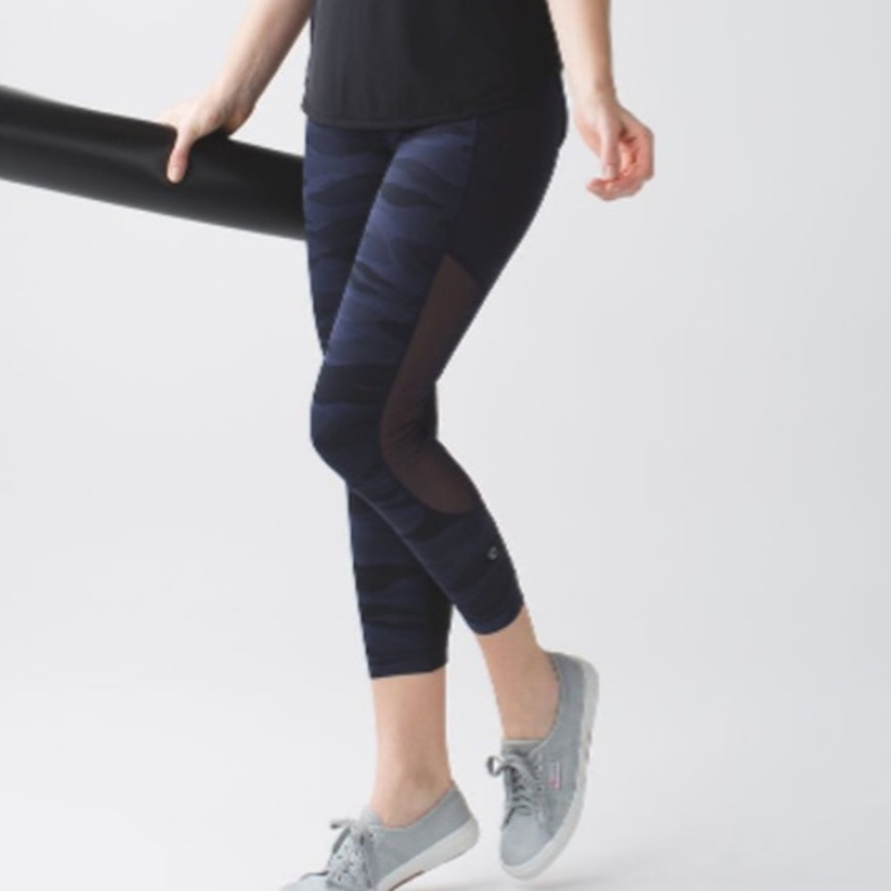 Lululemon Athletica Seek the Heat Crop